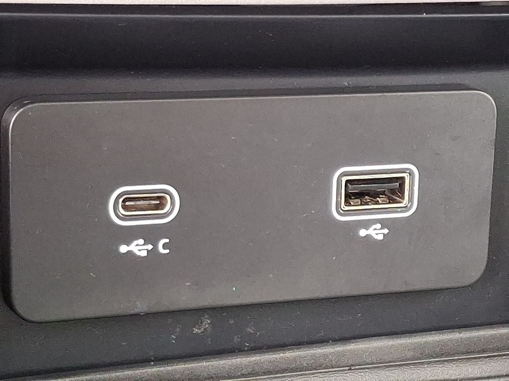 2022 Land Rover Defender 110 S