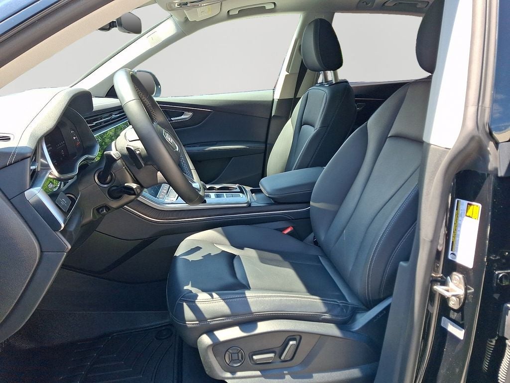 2023 Audi Q8 55 Premium Plus quattro