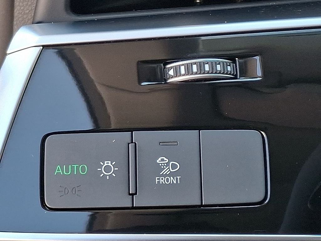 2023 Audi Q8 55 Premium Plus quattro