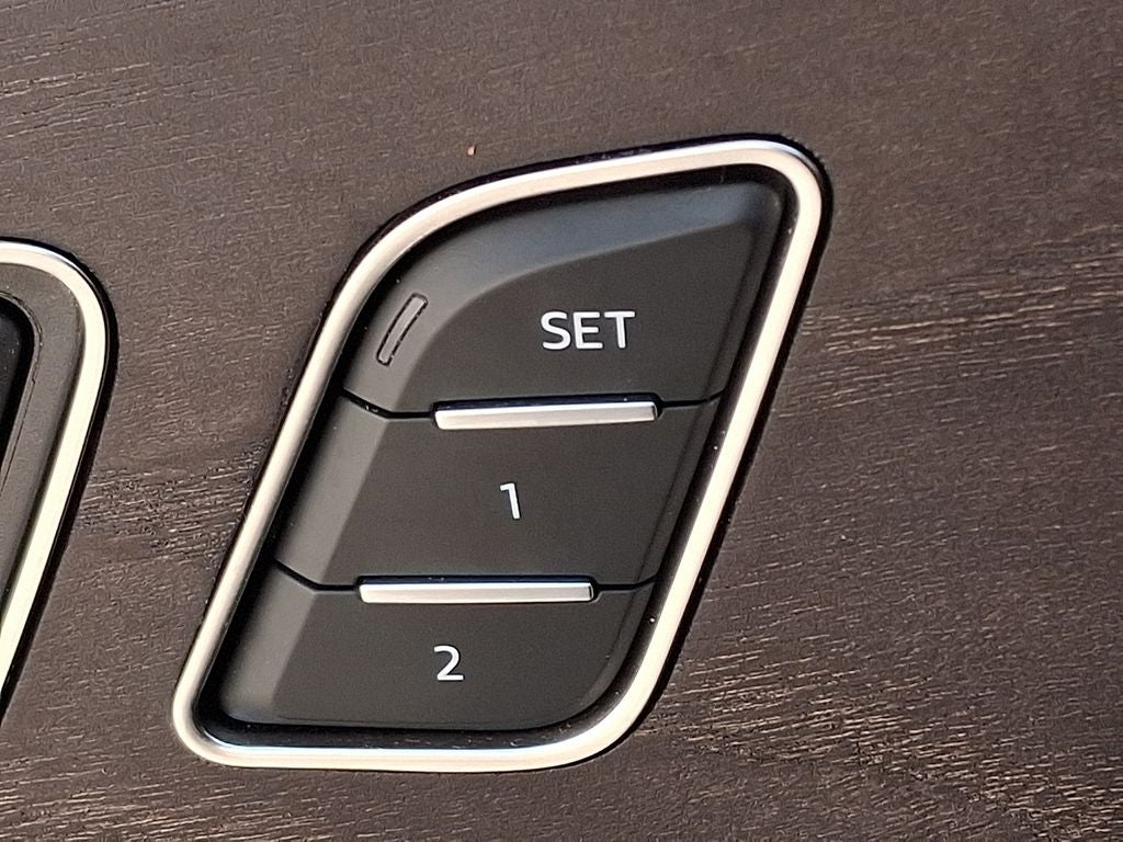 2023 Audi Q8 55 Premium Plus quattro