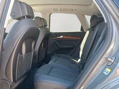 2023 Audi Q5 45 S line Premium quattro