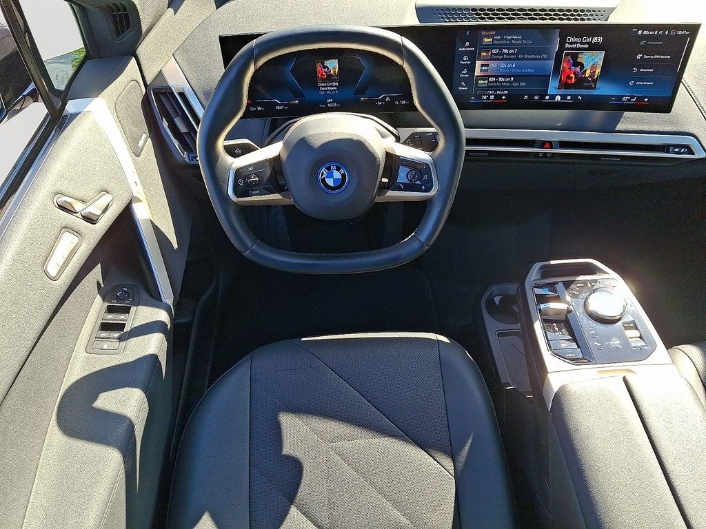 2025 BMW iX xDrive50