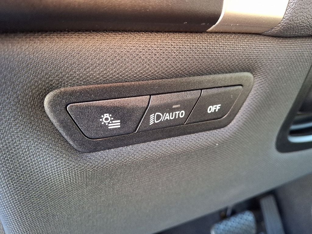 2025 BMW iX xDrive50