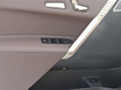 2025 BMW iX xDrive50