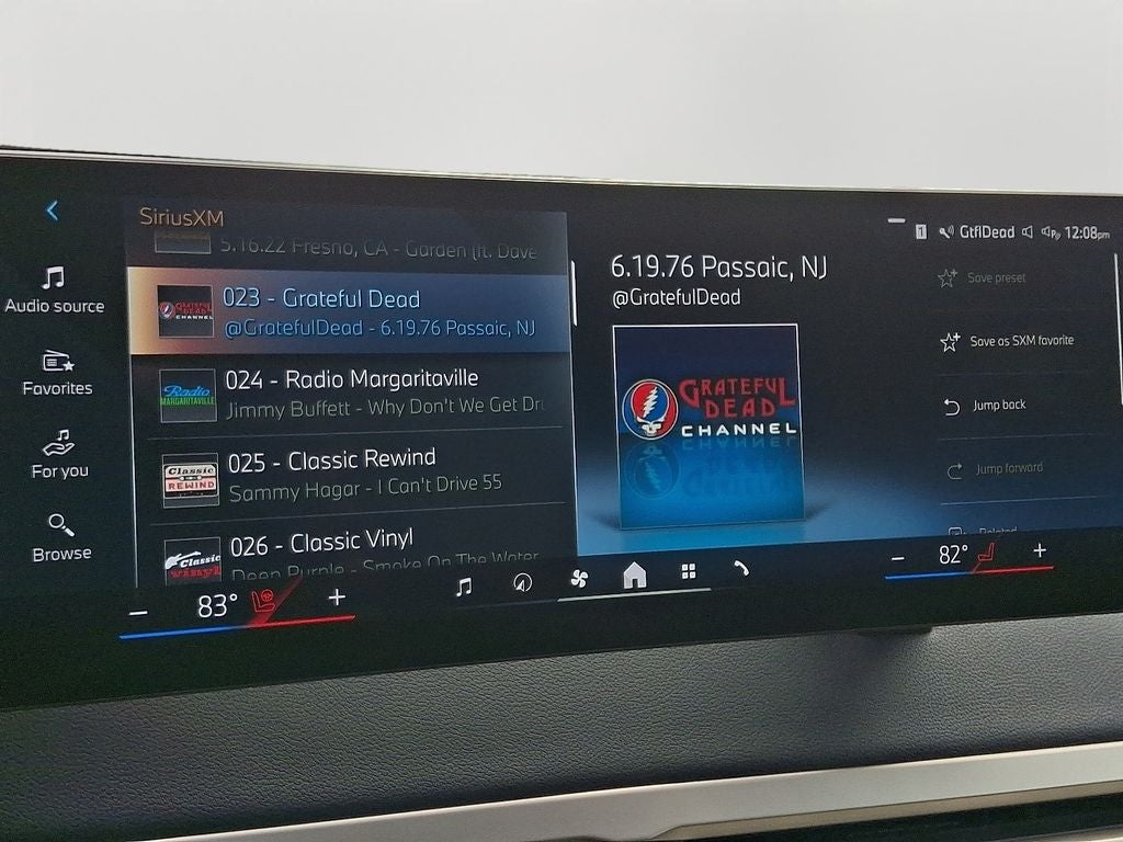 2025 BMW iX xDrive50