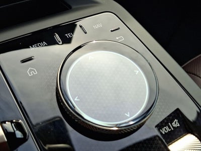 2025 BMW iX xDrive50