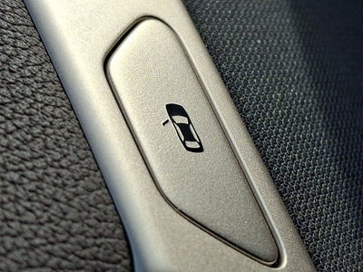 2025 BMW iX xDrive50