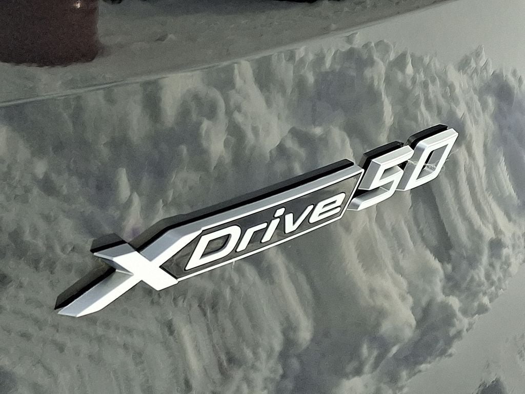 2025 BMW iX xDrive50