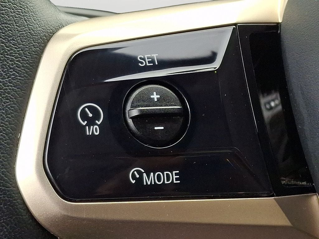 2024 BMW iX xDrive50 w/Sport Package