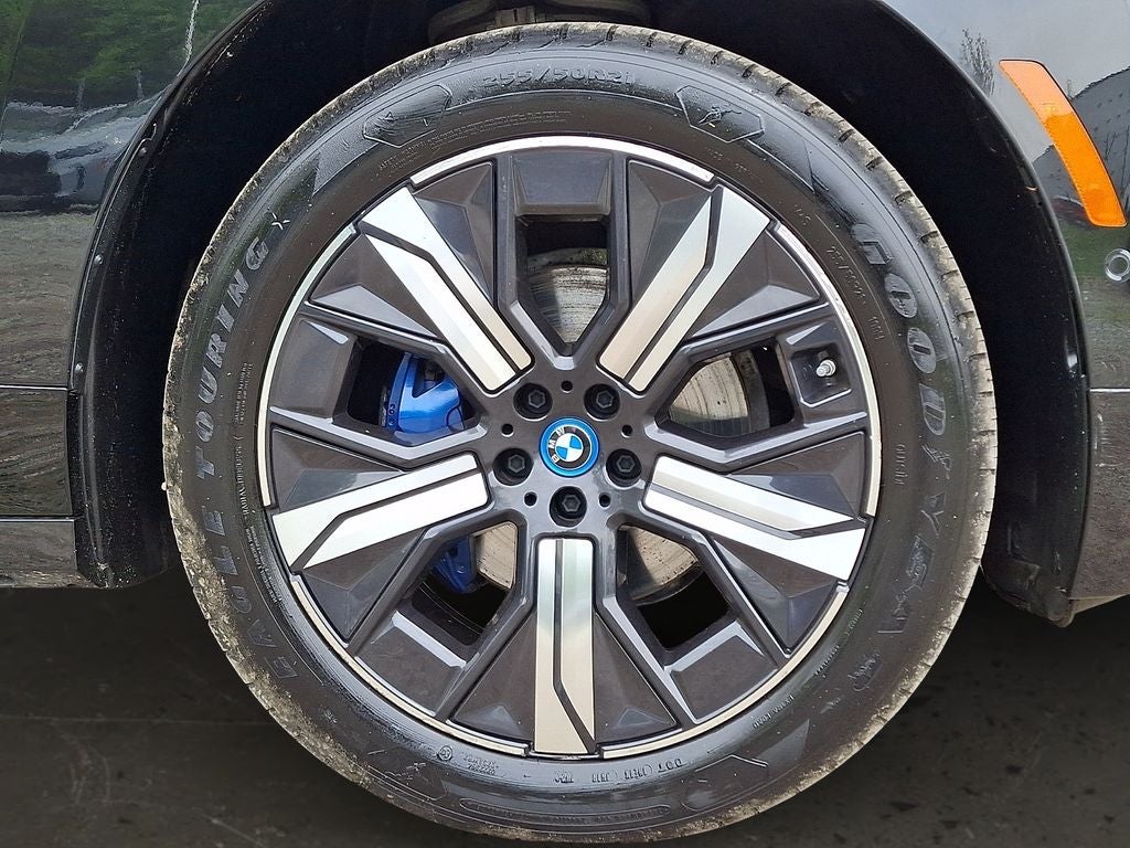 2024 BMW iX xDrive50 w/Sport Package