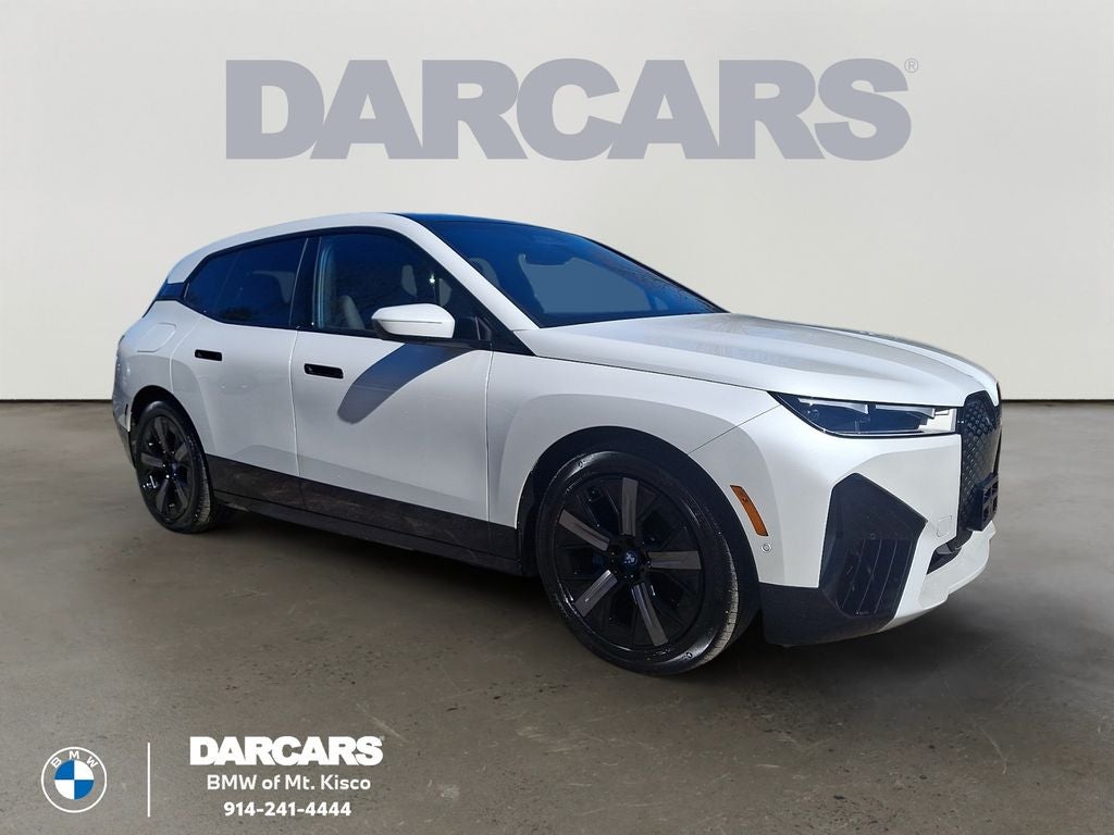 2023 BMW iX xDrive50 w/Premium Package & Sport Package