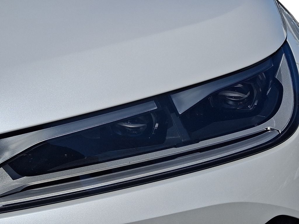 2023 BMW iX xDrive50 w/Premium Package & Sport Package