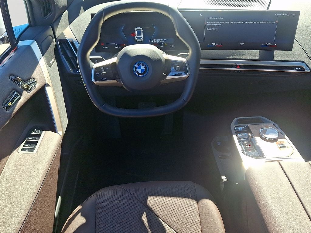2023 BMW iX xDrive50 w/Premium Package & Sport Package