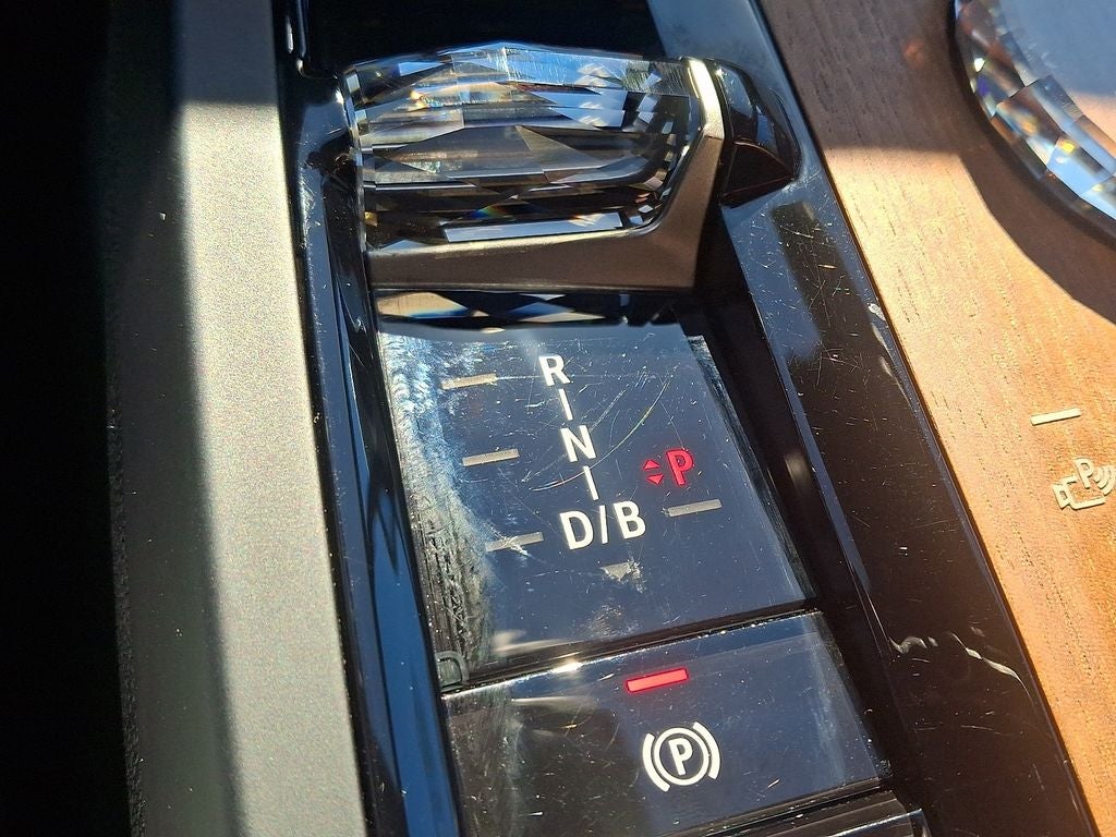 2023 BMW iX xDrive50 w/Premium Package & Sport Package