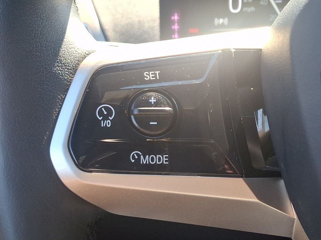 2023 BMW iX xDrive50 w/Premium Package & Sport Package