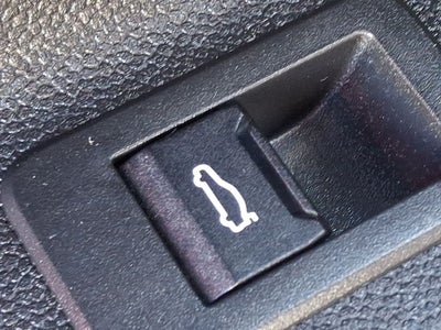 2023 BMW iX xDrive50 w/Premium Package & Sport Package