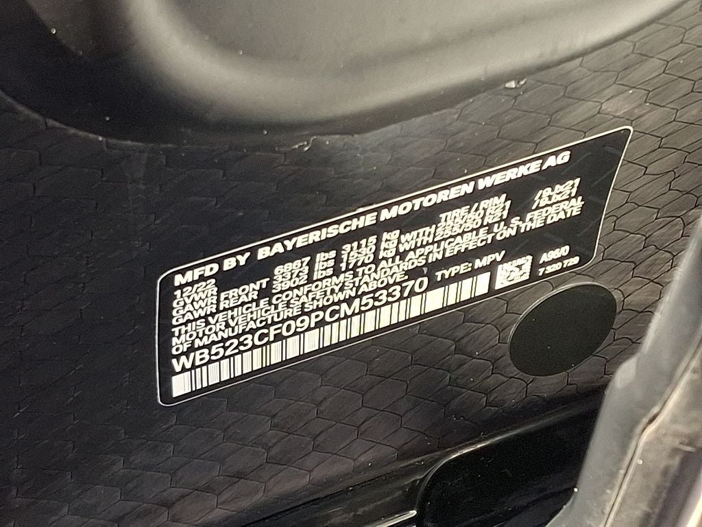 2023 BMW iX xDrive50 w/Premium Package & Sport Package