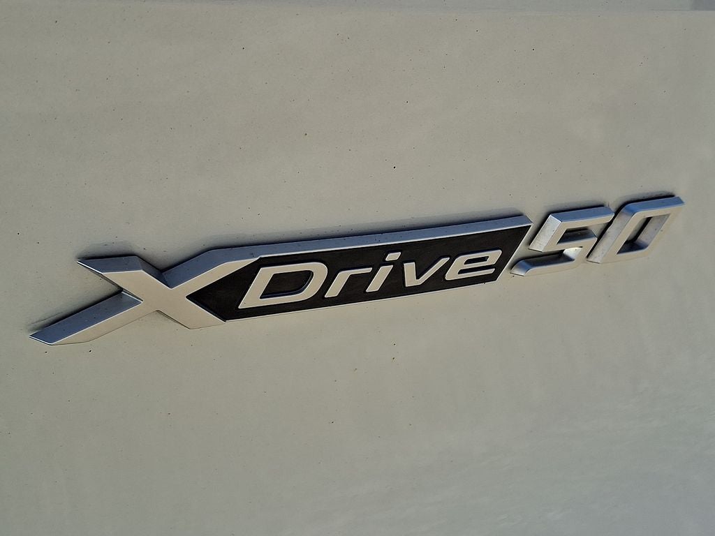 2023 BMW iX xDrive50 w/Premium Package & Sport Package