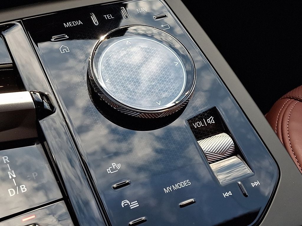 2026 BMW iX xDrive60