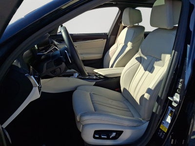 2021 BMW 5 Series M550i xDrive