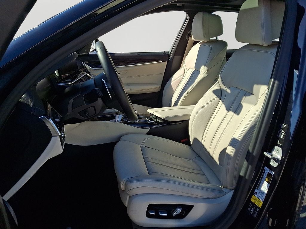 2021 BMW 5 Series M550i xDrive