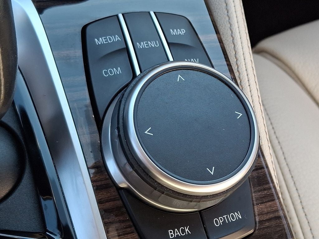 2021 BMW 5 Series M550i xDrive