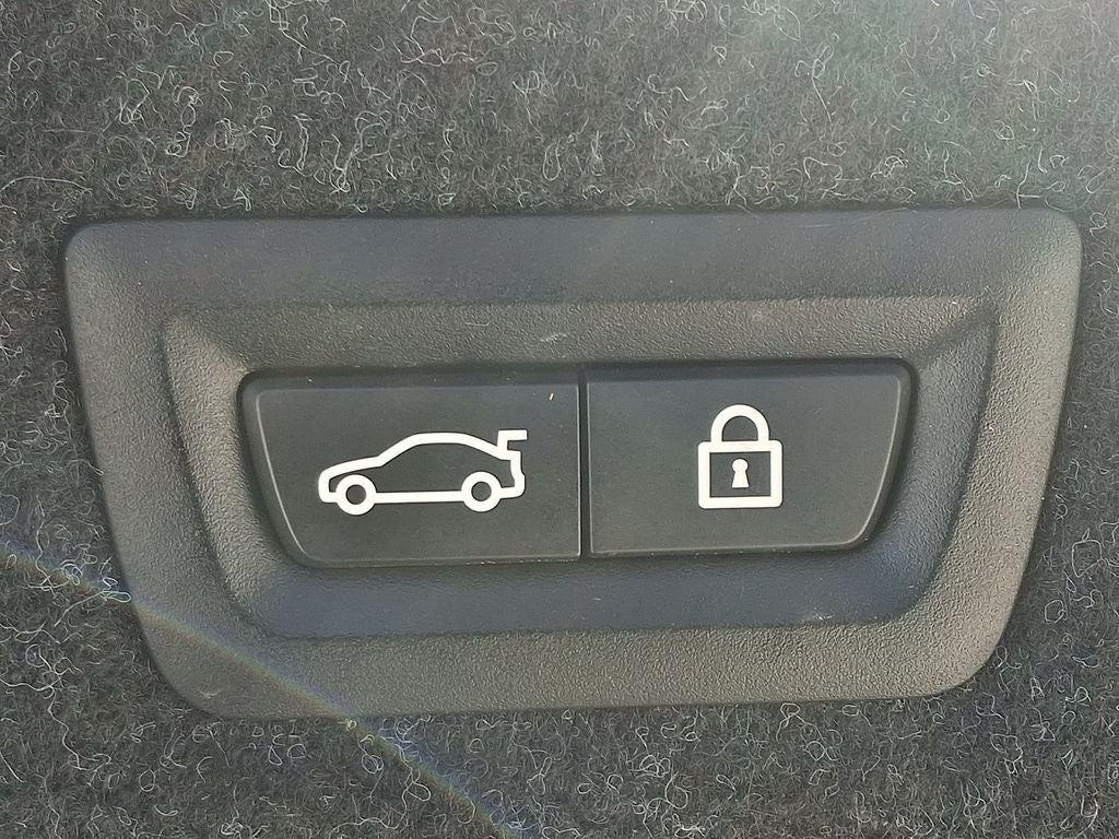 2021 BMW 5 Series M550i xDrive