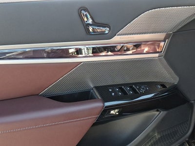 2025 BMW 7 Series 760i xDrive