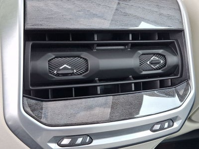 2025 BMW 7 Series 750e xDrive
