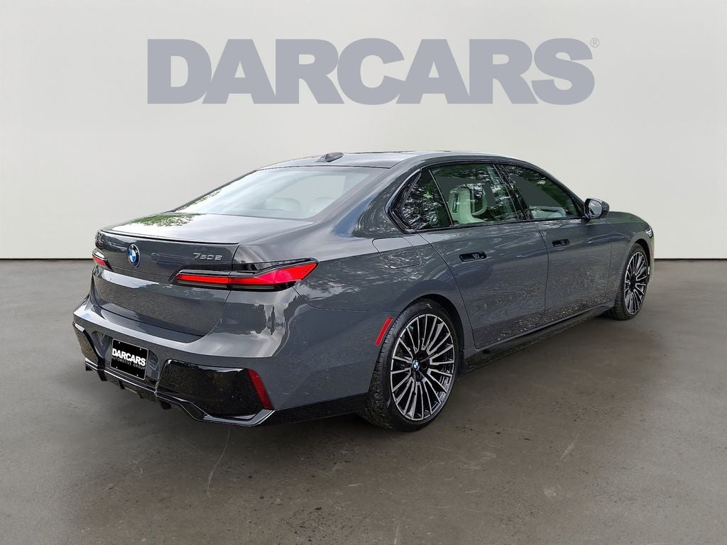 2025 BMW 7 Series 750e xDrive
