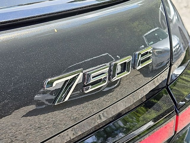 2025 BMW 7 Series 750e xDrive