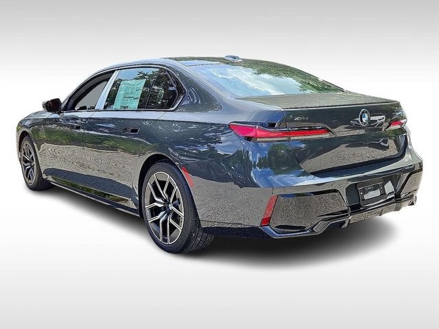 2025 BMW 7 Series 750e xDrive