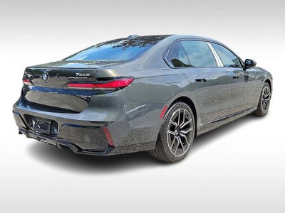 2025 BMW 7 Series 750e xDrive