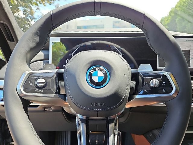 2025 BMW 7 Series 750e xDrive