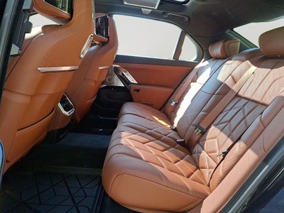 2026 BMW 7 Series 750e xDrive