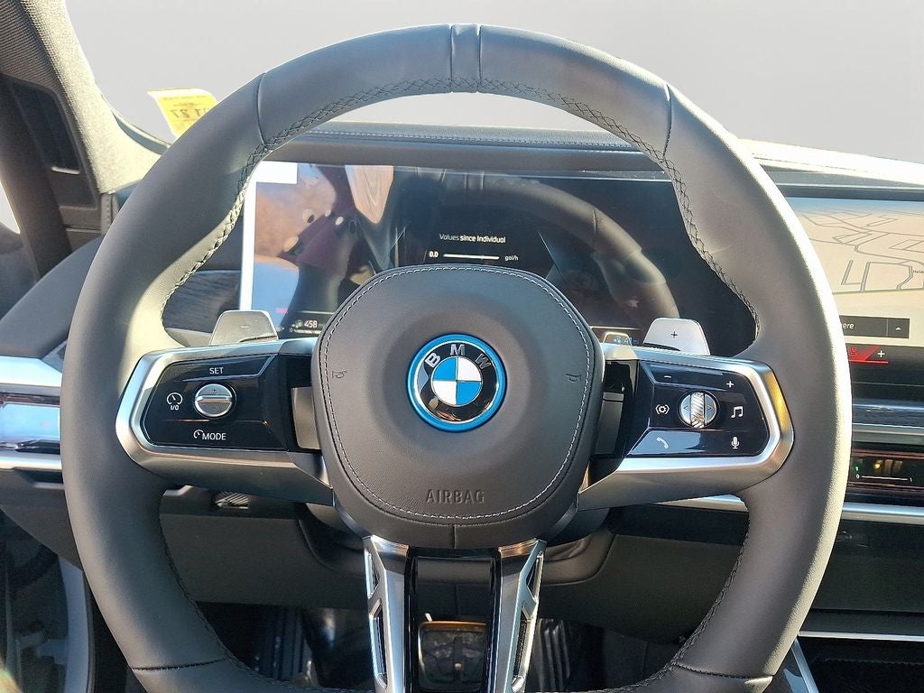 2026 BMW 7 Series 750e - Photo 10