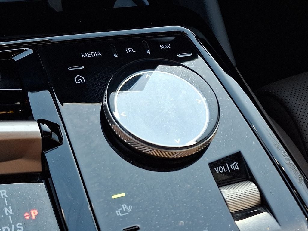 2025 BMW 5 Series 530i xDrive