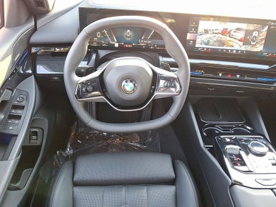 2025 BMW 5 Series 530i xDrive
