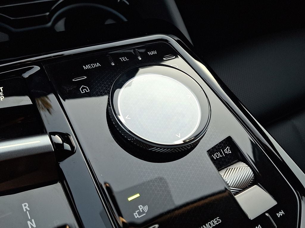 2025 BMW 5 Series 530i xDrive