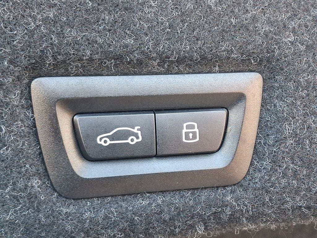 2025 BMW 5 Series 530i xDrive