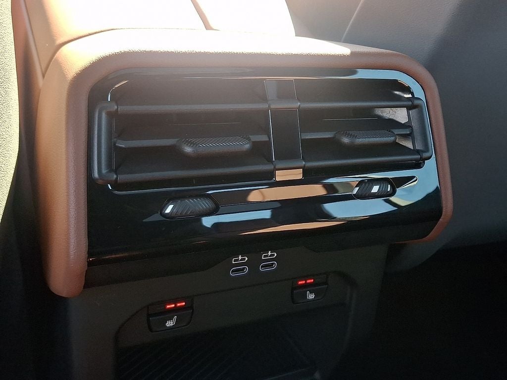 2026 BMW i5 xDrive40 w/Executive Package & Luxury Seating Package