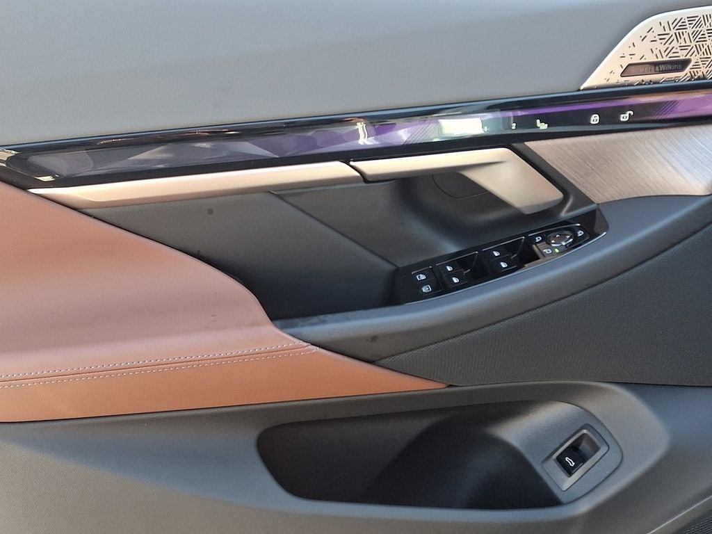 2026 BMW i5 xDrive40 w/Executive Package & Luxury Seating Package