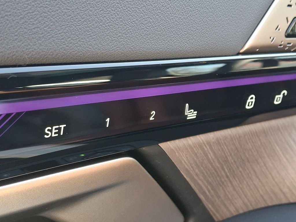 2026 BMW i5 xDrive40 w/Executive Package & Luxury Seating Package