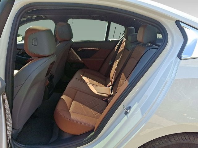 2026 BMW i5 xDrive40 w/Executive Package & Luxury Seating Package