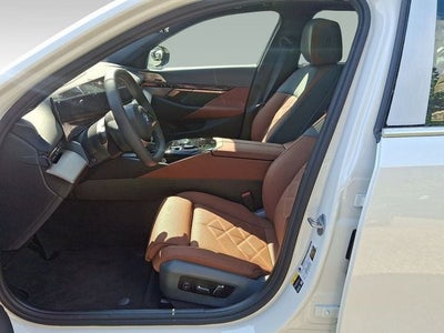 2026 BMW i5 xDrive40 w/Executive Package & Luxury Seating Package