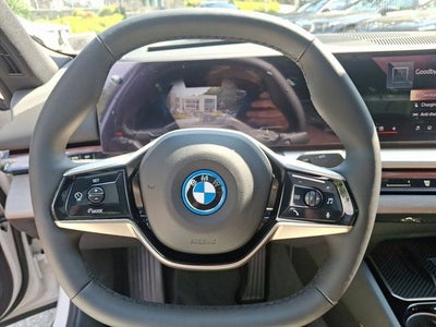 2026 BMW i5 xDrive40 w/Executive Package & Luxury Seating Package
