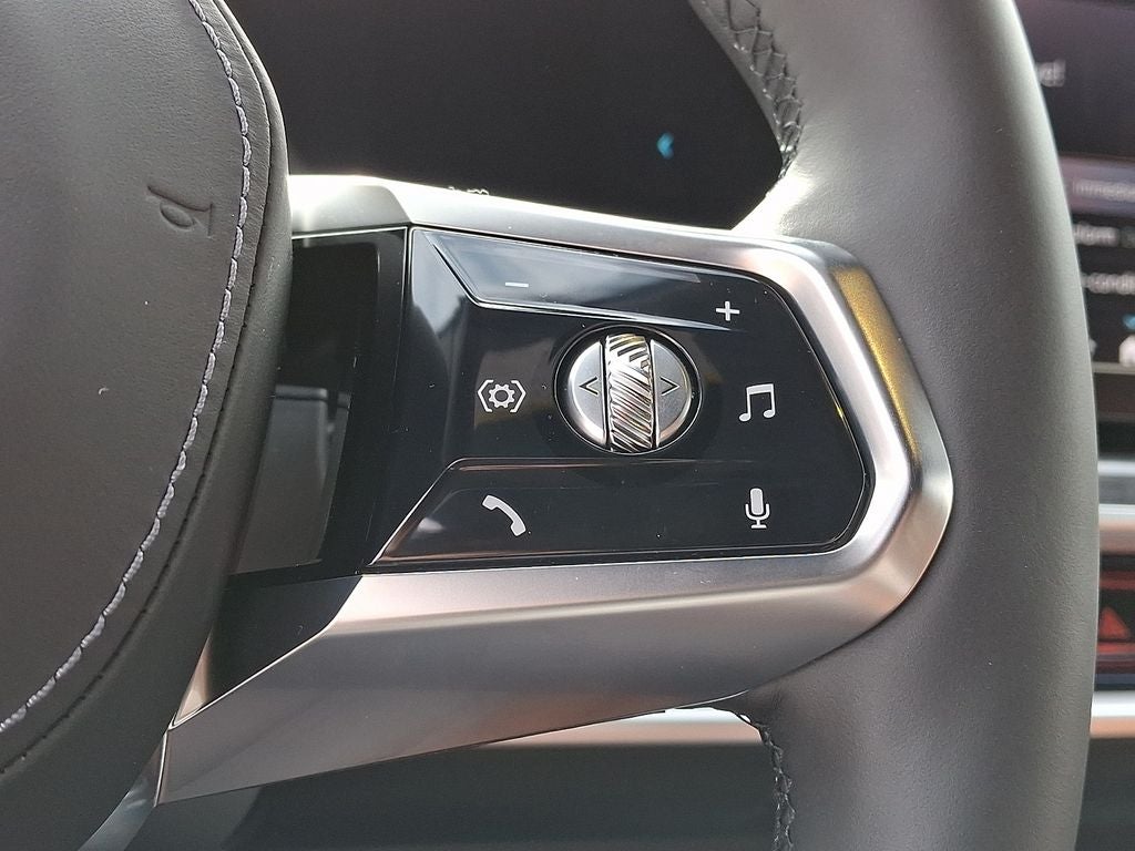 2024 BMW i7 eDrive50 M Sport & Premium Package 2