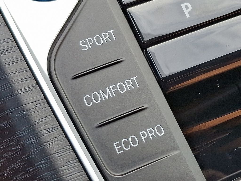 2025 BMW i4 xDrive40