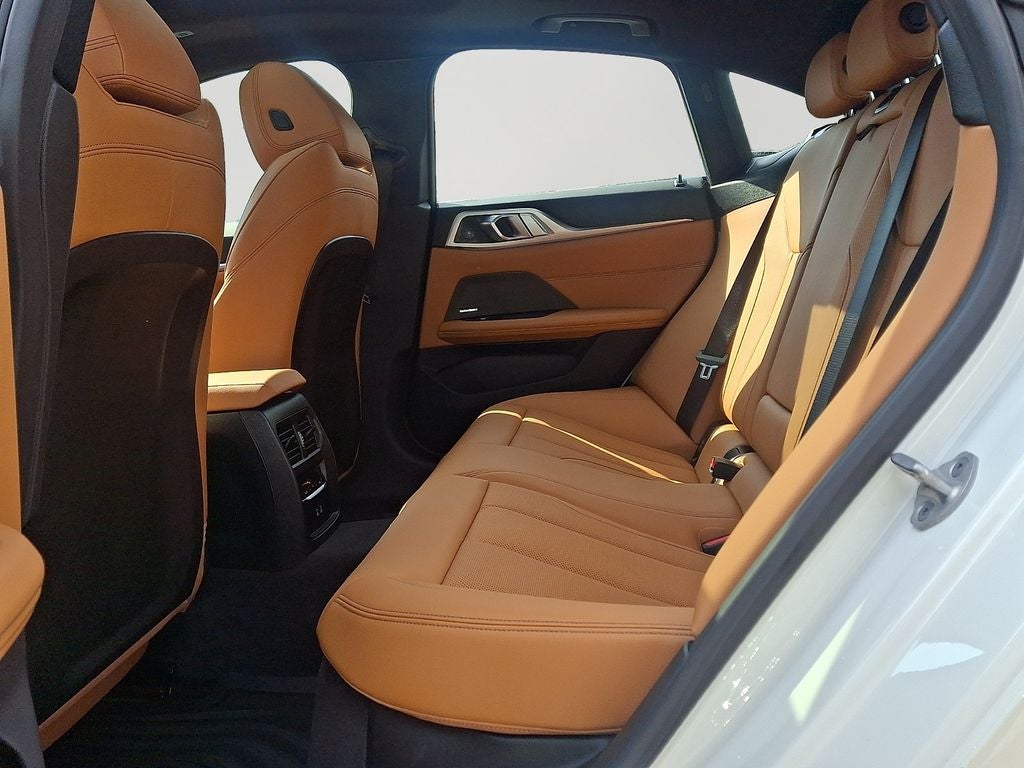 2025 BMW i4 xDrive40 w/Premium Package