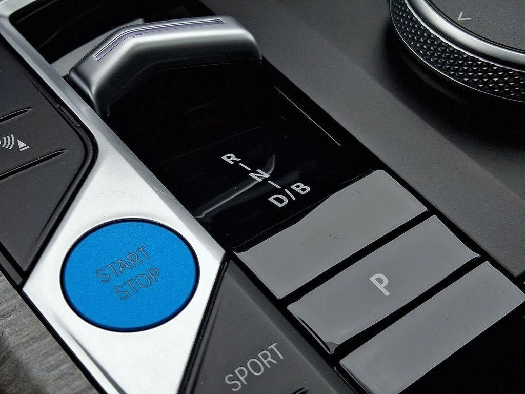 2025 BMW i4 xDrive40